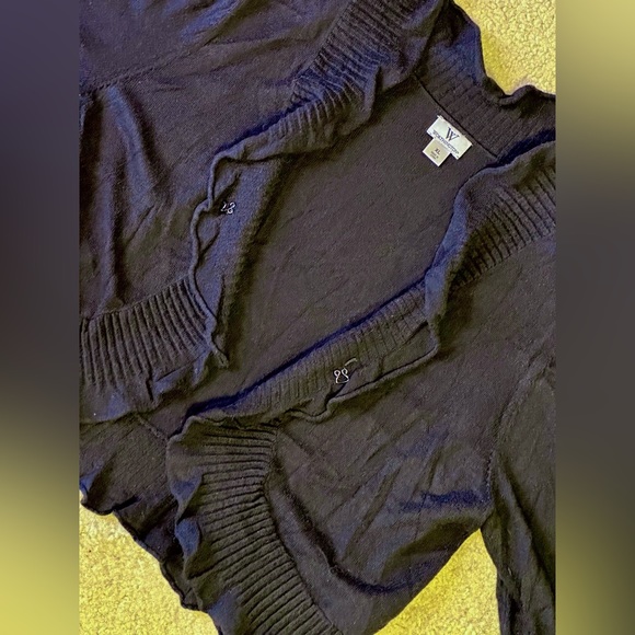 Cropped Ruffled Edge Shrug/Cardigan - Picture 2 of 7